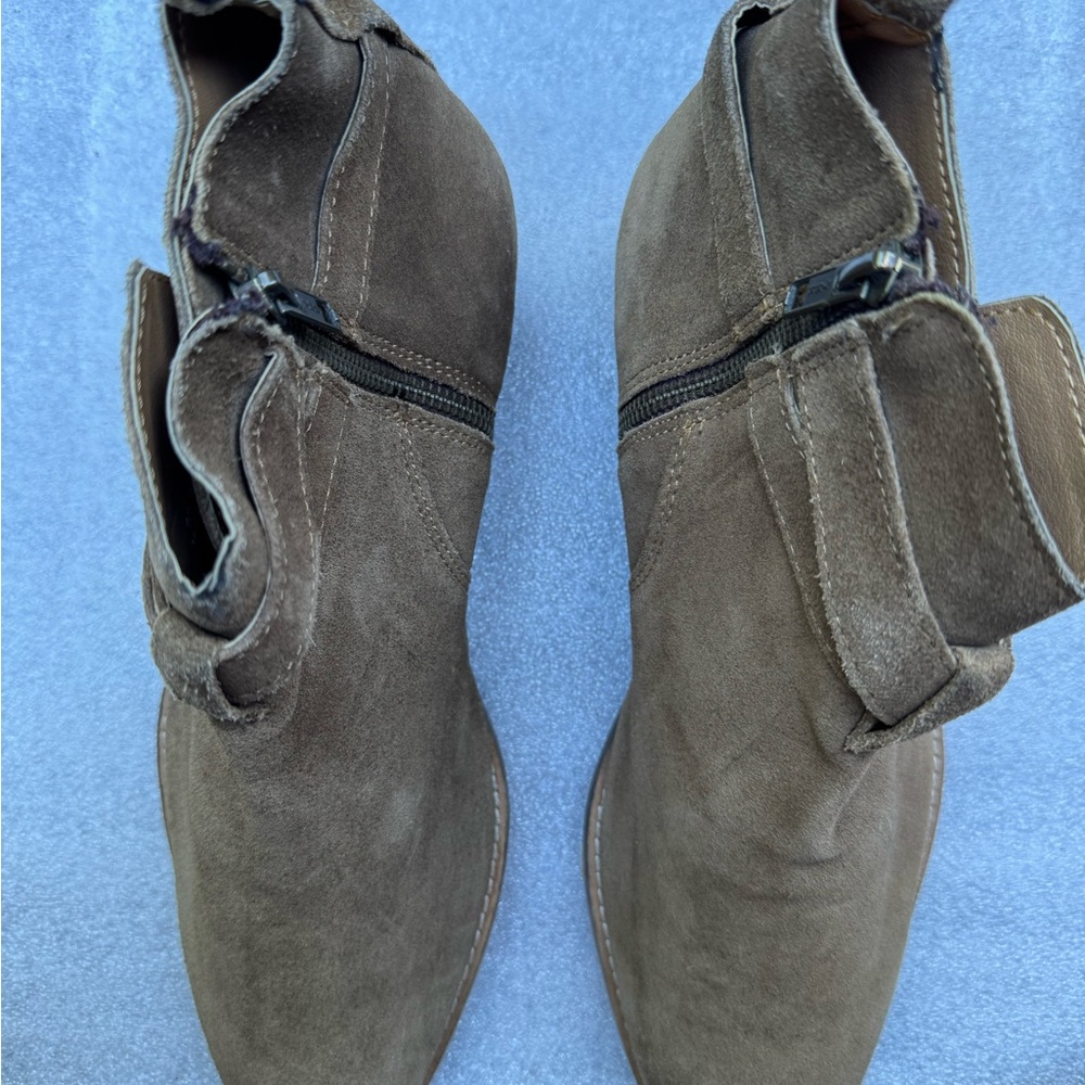 Topman Brown Suede Chukka Boots